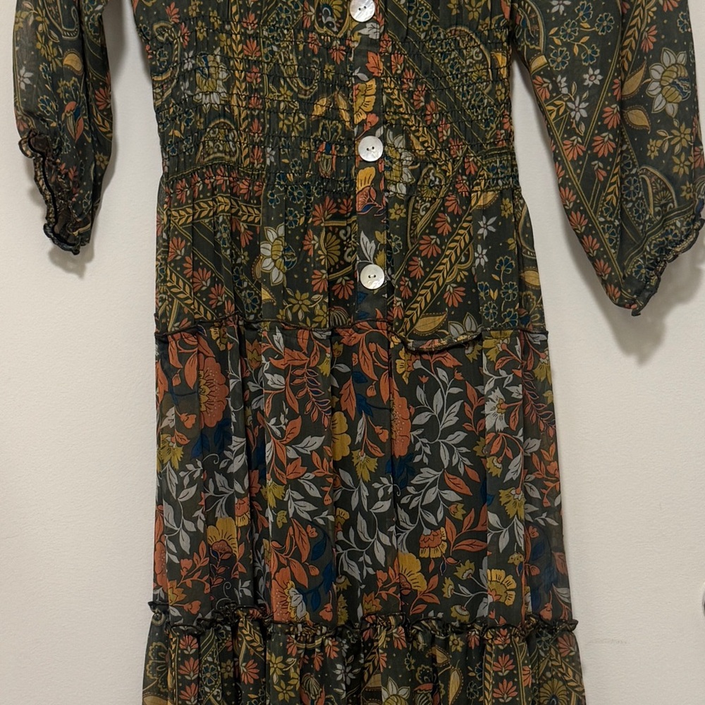 Elegant Floral Long Sleeve Dress             Figueroa & Flower